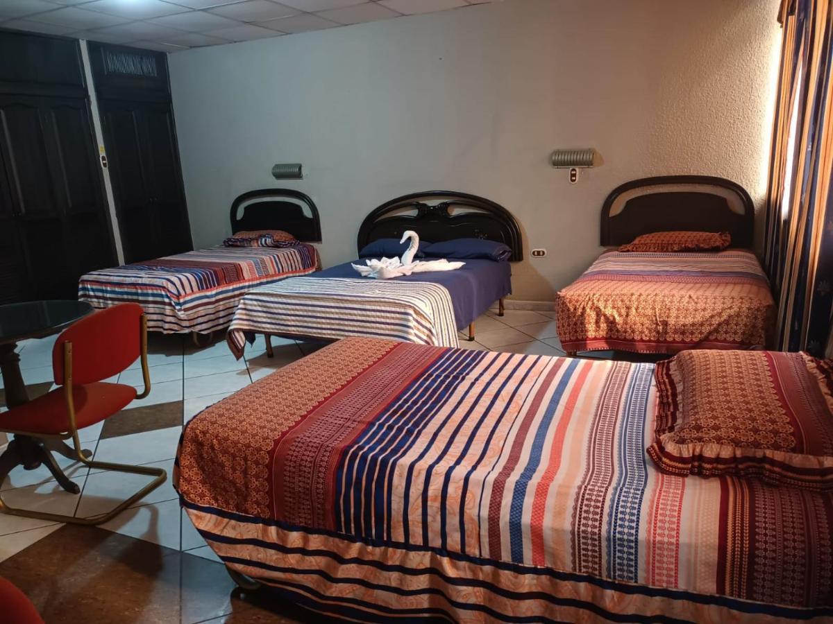 Hotel Sol De Oro Гуаякіль Екстер'єр фото